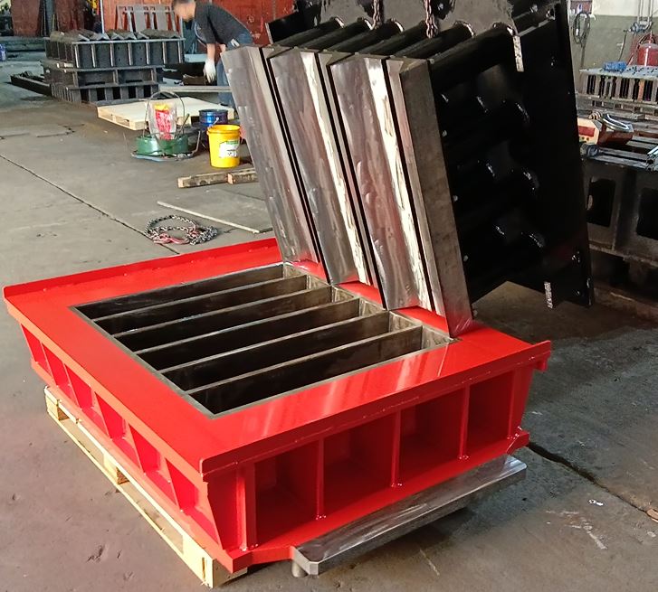 Concrete Curb Moulds factory